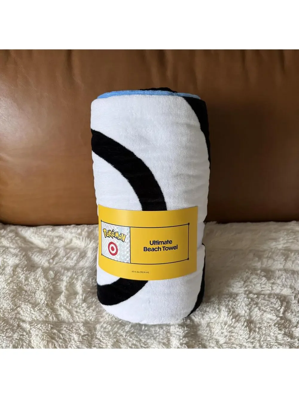 Pokémon x Target - Ultimate Beach Towel Dive Ball - 30th Anniversary